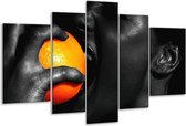 Glasschilderij Gezicht - Oranje, Zwart, Wit - 170x100cm 5Luik - Foto Op Glas - Geen Acrylglas Schilderij - 6000+ Glasschilderijen Collectie - Wanddecoratie