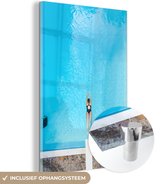 MuchoWow® Glasschilderij 60x90 cm - Schilderij acrylglas - Zomer - Zwembad - Water - Foto op glas - Schilderijen