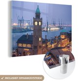 MuchoWow® Glasschilderij 90x60 cm - Schilderij acrylglas - Uitzicht over de Hamburger haven - Foto op glas - Schilderijen