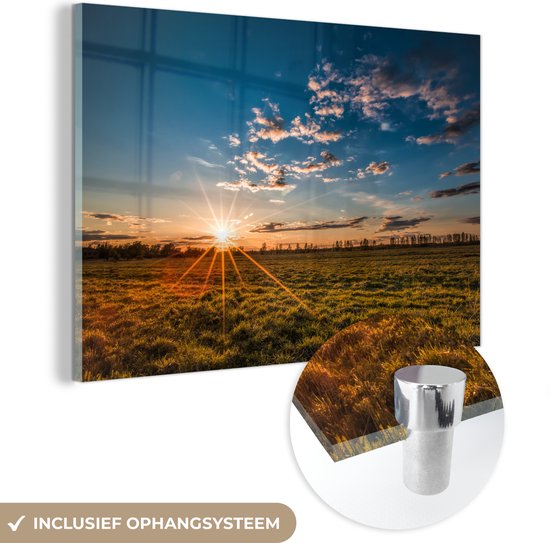 MuchoWow - Tableau sur verre - Photo sur verre - Herbe - Coucher de soleil - Nuages - Nature - 120x80 cm - Décoration murale - Verre acrylique - Tableau nature - Tableau verre