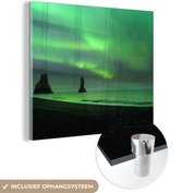 MuchoWow® Glasschilderij 20x20 cm - Schilderij acrylglas - Noorderlicht - Zee - IJsland - Foto op glas - Schilderijen