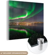 MuchoWow® Glasschilderij 90x90 cm - Schilderij acrylglas - Noorderlicht - Nacht - Roze - Foto op glas - Schilderijen