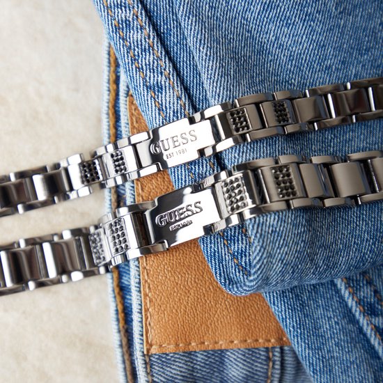 Guess Pulsera Amore con infinito Mujer - El Palacio de Hierro