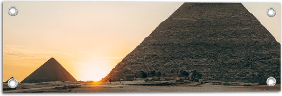 Tuinposter – Woestijn met Piramides - Egypte - 60x20 cm Foto op Tuinposter (wanddecoratie voor buiten en binnen)