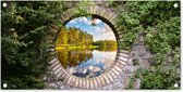 Tuinposter - Bomen - Water - Doorkijk - Bos - Tuindecoratie - 80x40 cm - Schuttingposter - Tuindoek - Buitenposter