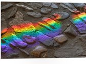 PVC Schuimplaat - Regenboog Lichtstralen op Stenen - 75x50 cm Foto op PVC Schuimplaat (Met Ophangsysteem)
