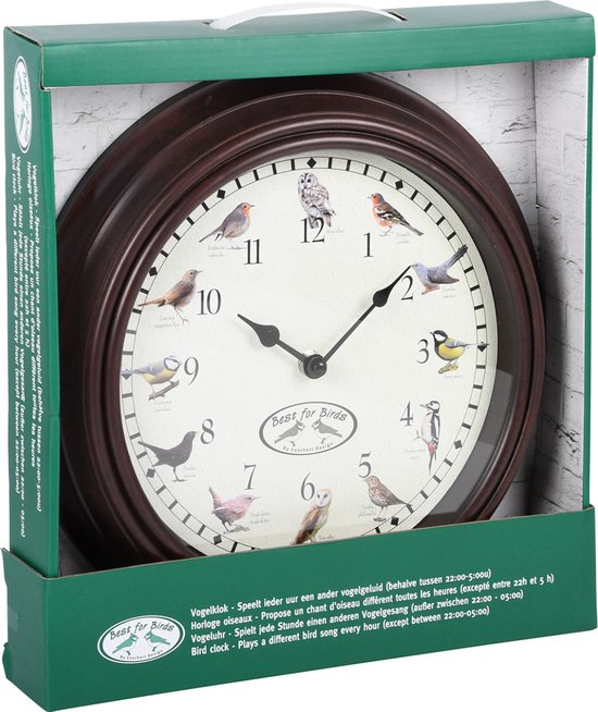 Wandklok met bruin houten frame en wijzerplaat met twaalf vogels en cijfers. "Best for Birds" logo in het midden.