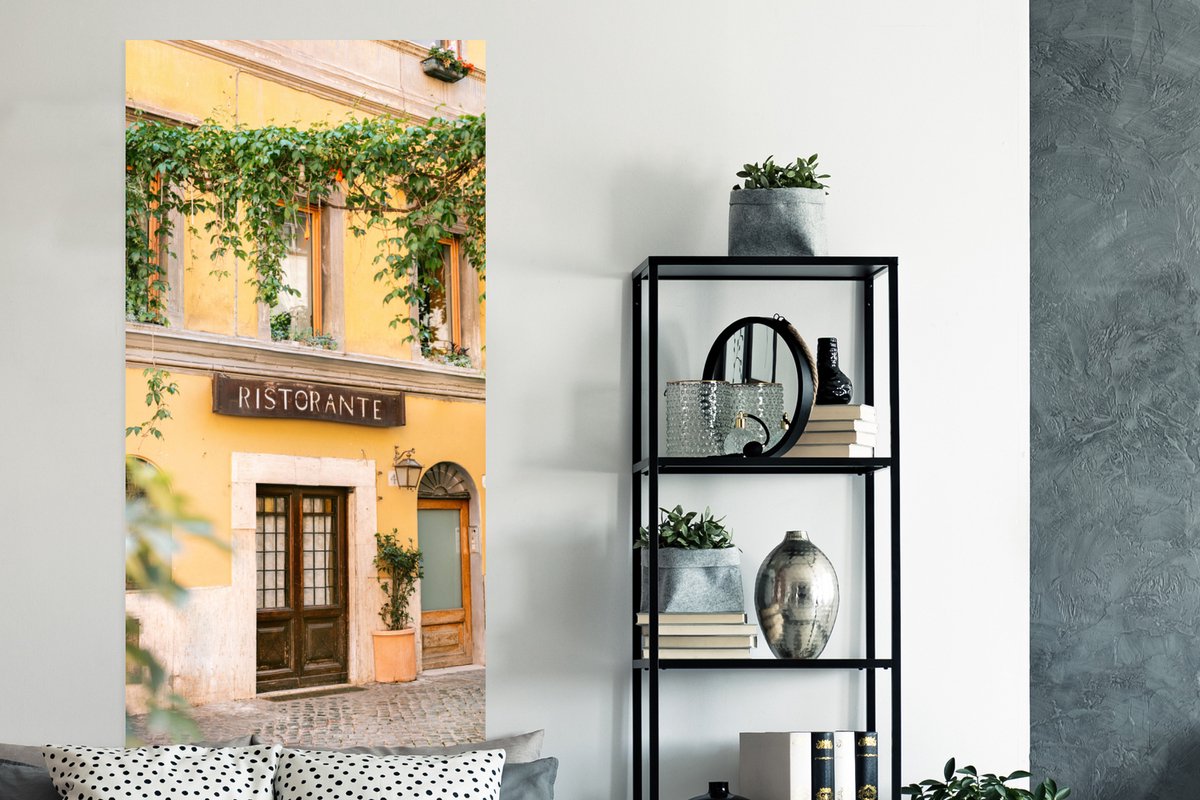 Rome - Restaurant - Geel - Planten - Deur