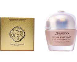 Shiseido Future Solution LX Total Radiance Foundation 30 ml