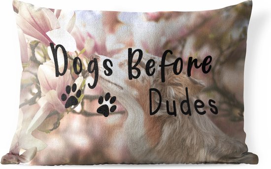 Buitenkussens - Tuin - Honden quote 'Dogs before dudes' en een achtergrond met een hond en bloemen - 50x30 cm