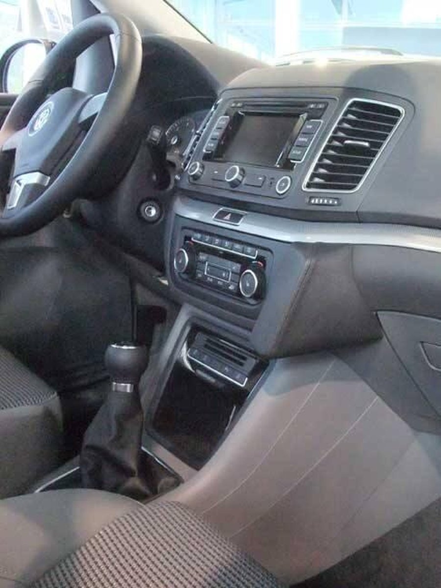 Kuda Console VW Sharan & Seat Alhambra 2010-