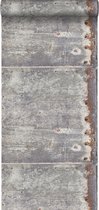 ESTAhome behangpapier metalen platen lichtgrijs en roest bruin - 138218 - 53 cm x 10,05 m