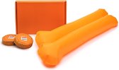 EK brievenbusgeschenk; 2 oranje pencees, oranje clapsticks