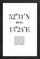 JUNIQE - Poster in houten lijst Berlin Icons -20x30 /Wit & Zwart