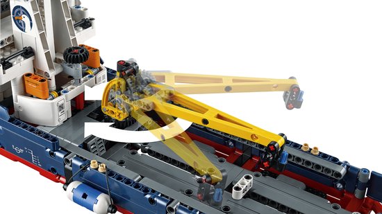 Gedetailleerde LEGO-kraanarm in geel, met draaibeweging gesuggereerd.