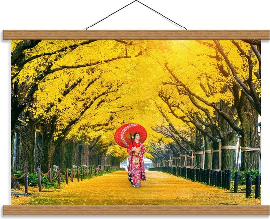 Schoolplaat – Vrouw met Rode Paraplu onder Gele Bomen - 60x40cm Foto op Textielposter (Wanddecoratie op Schoolplaat)