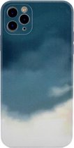 Lamsvel Rechte rand aquarel patroon beschermhoes voor iPhone 12 Pro (turkoois)
