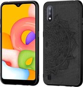 Voor Galaxy A01 Mandala reliëf stoffen hoes PC + TPU mobiele telefoonhoes met magnetische functie en draagriem (zwart)