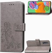 Voor Galaxy A90 5G vierbladige sluiting reliëf gesp mobiele telefoon bescherming lederen tas met lanyard & kaartsleuf & portemonnee & beugel functie (grijs)