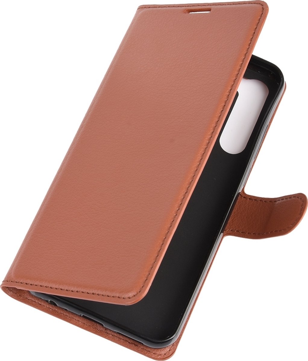 Mobigear Telefoonhoesje geschikt voor HTC Desire 20 Pro Hoesje | Mobigear Classic Bookcase Portemonnee | Pasjeshouder voor 3 Pasjes | Telefoonhoesje voor Pinpas / OV Kaart / Rijbewijs - Cognac