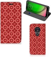 Motorola Moto G7 Play Hoesje met Magneet Batik Red