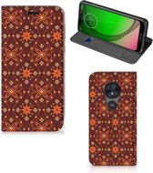 Motorola Moto G7 Play Hoesje met Magneet Batik Brown