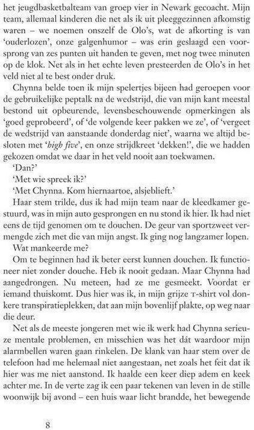 Kleine lettertjes op een pagina uit een boek.