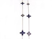 Lange zilveren collier halssnoer Model Refined Repitition gezet met blauwe stenen