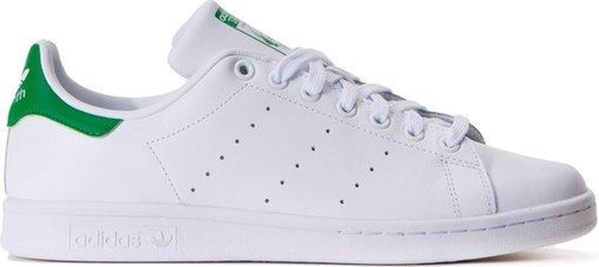 adidas Stan Smith M20324, Mannen, Wit, Sneakers maat: 48 2/3 EU ... adidas Stan Smith M20324, Mannen, Wit, Sneakers maat: 48 2/3 EU ...
