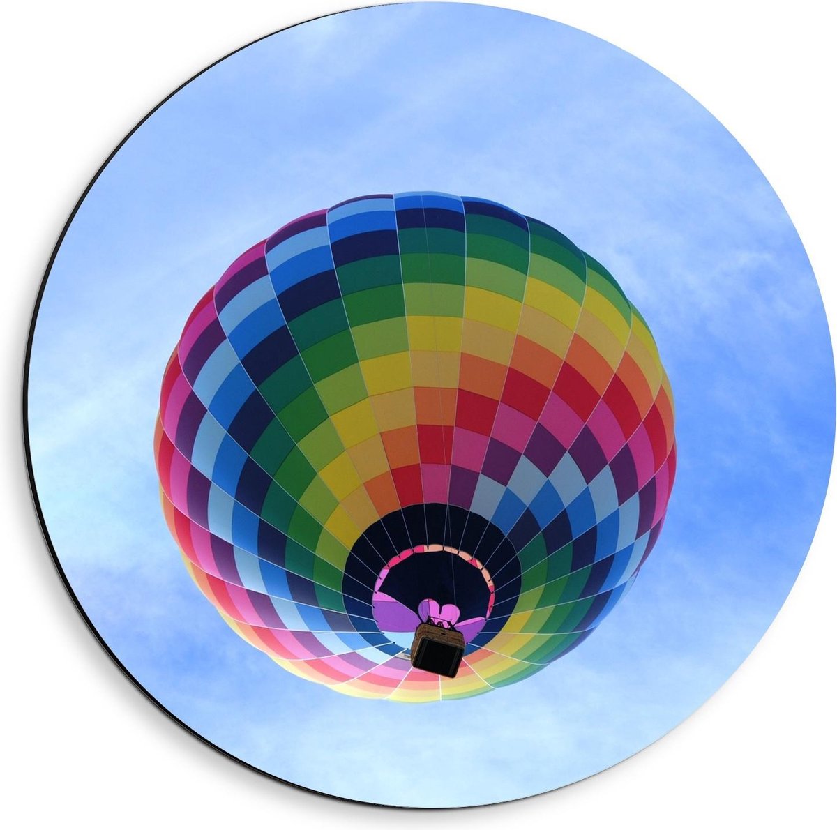 Dibond Wandcirkel - Geblokte Luchtballon op Sluierwolken - 40x40cm Foto op Aluminium Wandcirkel (met ophangsysteem)