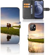 Smartphone Hoesje iPhone 12 | 12 Pro (6.1") Flip Case Koe