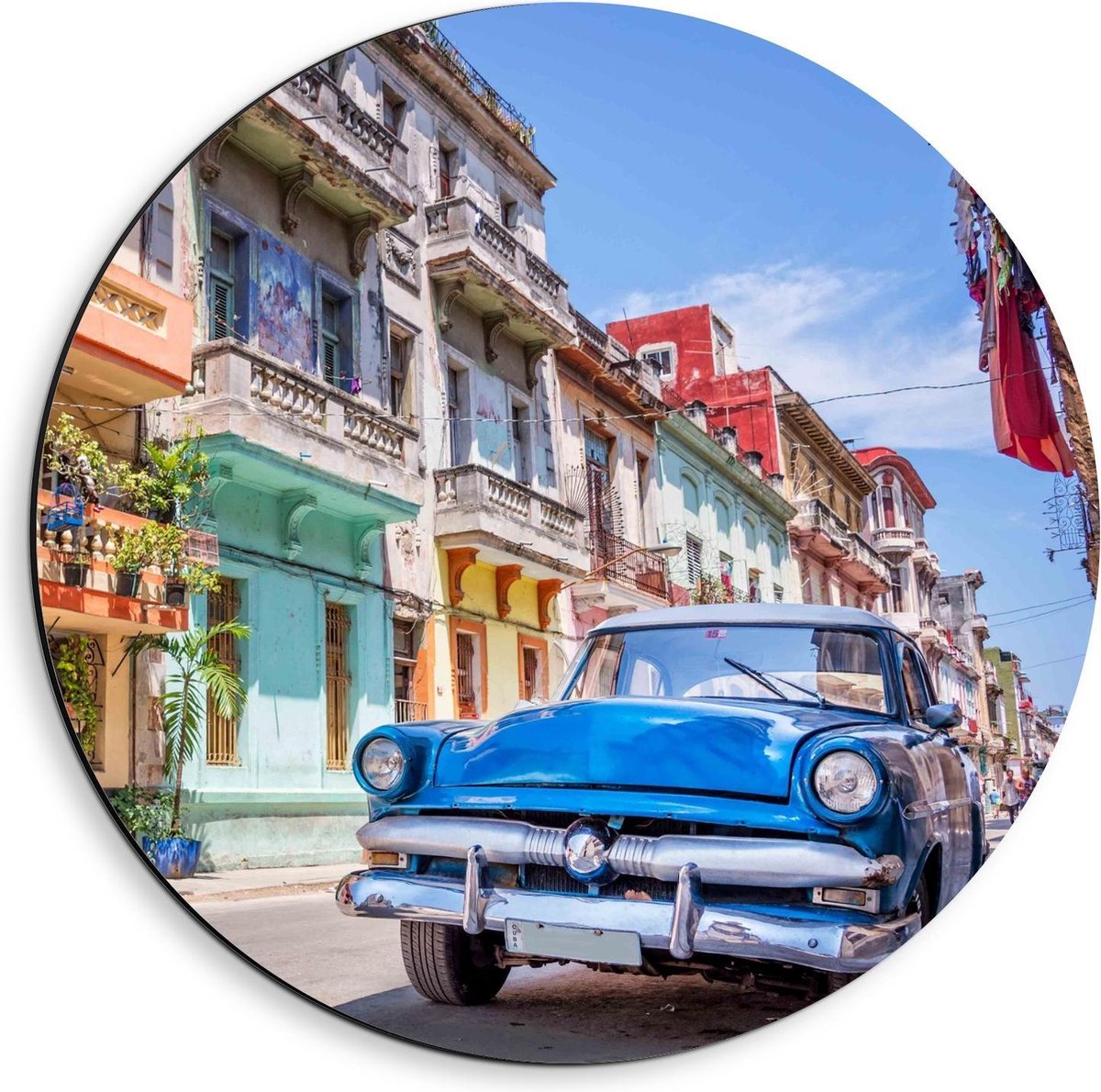 KuijsFotoprint Dibond Wandcirkel - Blauwe Auto in Straat in Cuba - 40x40cm Foto op Aluminium Wandcirkel (met ophangsysteem)
