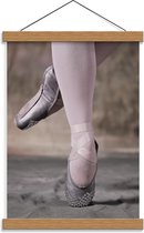Schoolplaat – Ballerina op Spitzen - 30x40cm Foto op Textielposter (Wanddecoratie op Schoolplaat)