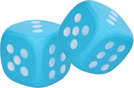 Thumbnail van een extra afbeelding van het spel 2x Grote foam dobbelsteen/dobbelstenen blauw 12 cm - Dobbelspellen - Spelletjes met dobbelstenen