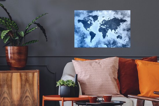 Sticker Muursticker Cartes du monde - Wereldkaart avec peinture bleue et bleu foncé sur fond avec motif texturé - 60x40 cm - feuille autocollante - sticker mural repositionnable