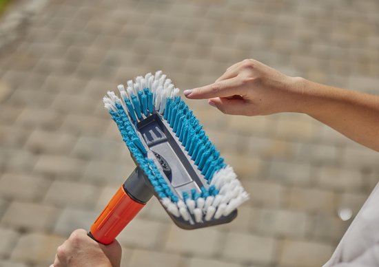 GARDENA Cleansystem steelborstel Hard - reinigingsborstel voor grotere, harde vlakken van GARDENA — afbeelding 3