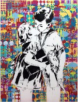 Allernieuwste.nl® Canvas Schilderij Banksy Graffiti Art Kussende Jongen En Meisje - Graffiti - Street Art - 50 x 70 cm - kleur