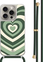 Casimoda® hoesje met groen koord - Geschikt voor iPhone 15 Pro - Hart Swirl Groen - Afneembaar koord - TPU/polycarbonaat - Multi
