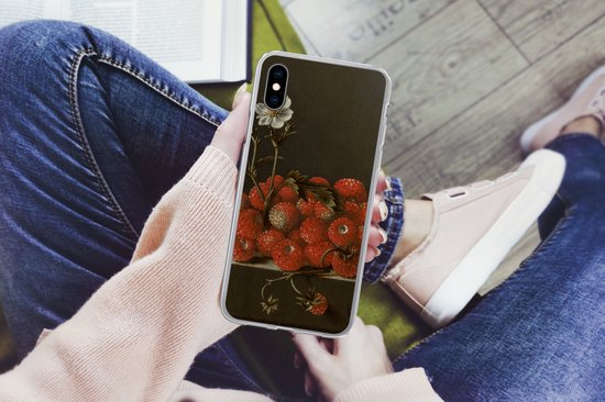 Telefoonhoesje Geschikt voor iPhone X hoesje - Stilleven met bosaardbeien - Schilderij van Adriaen Coorte - Siliconen Telefoonhoesje Telefoonhoesje