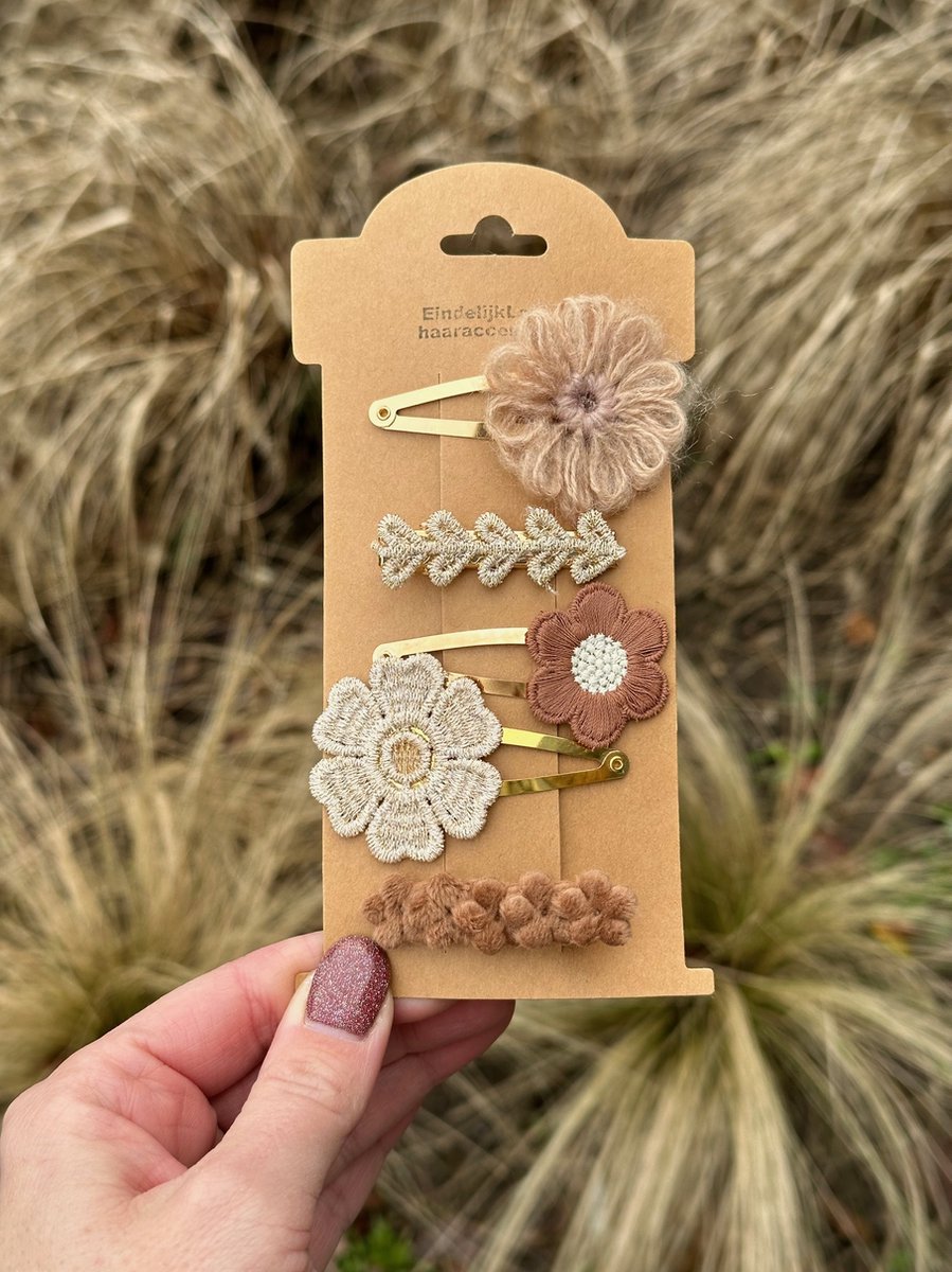 Haarspeldjes voor meisjes - Haaraccessoires meisjes - Haarspeldjes voor meisjes en baby's - Haarknipjes - Haarclips - handgemaakte haaraccessoires – Haarknipjes bloem wol – Cadeautje – Haaraccessoires bruiloft - Taupe