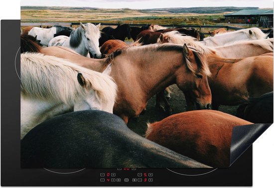 KitchenYeah® Inductie beschermer 77x51 cm - Paarden - Dieren - Wild - Kookplaataccessoires - Afdekplaat voor kookplaat - Inductiebeschermer - Inductiemat - Inductieplaat mat