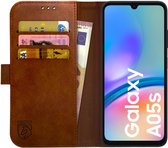 Rosso Element Book Case Wallet Hoesje Geschikt voor Samsung Galaxy A05s | Portemonnee | 3 Pasjes | Magneetsluiting | Stand Functie | Bruin