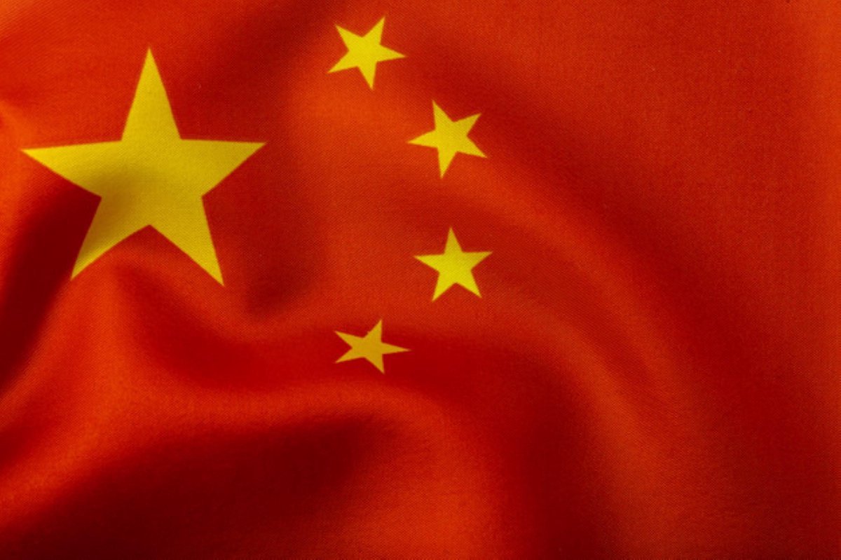 New Age Devi - 90x150cm China Vlag - Originele Kleuren - Sterke Kwaliteit - Incl. Bevestigingsringen - Chinese Vlag - China Flag