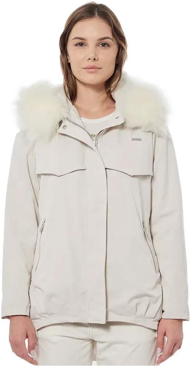 Essential Beige