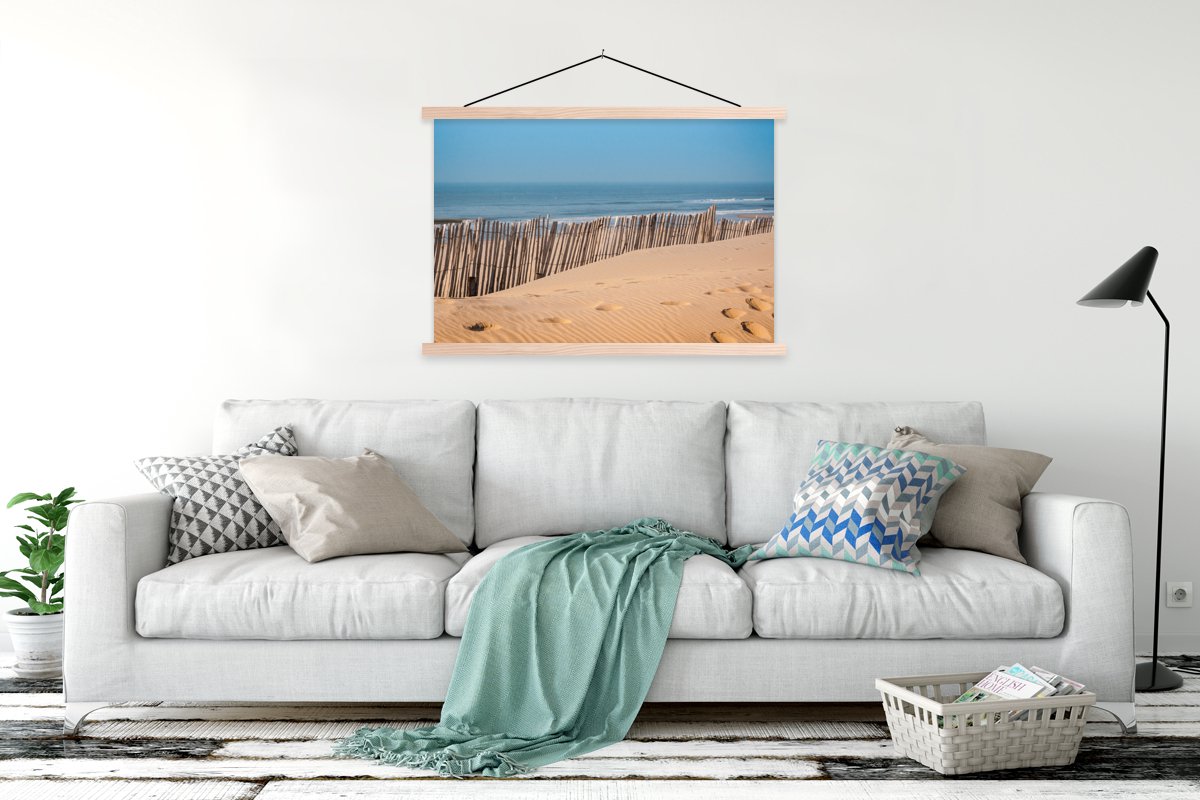 Posterhanger incl. Poster 120x80 cm - Schoolplaat - Strand - Palen - Zee - Textielposter -