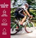Man op racefiets in actie. Tekst: Een verfrissend drankje om energie-inname te optimaliseren, prestaties te ondersteunen en gehydrateerd te blijven.