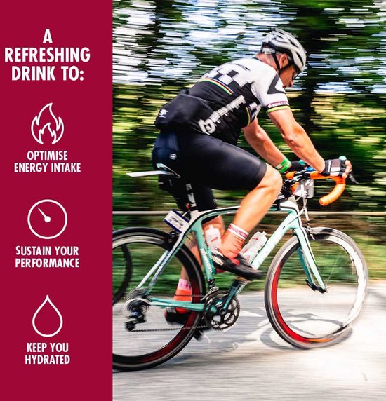 Man op racefiets in actie. Tekst: Een verfrissend drankje om energie-inname te optimaliseren, prestaties te ondersteunen en gehydrateerd te blijven.