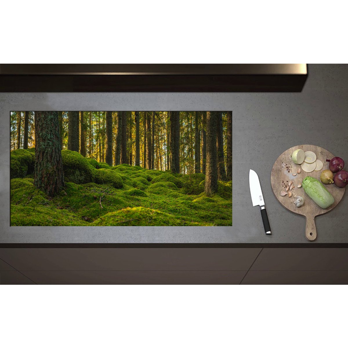 Inductieplaat Beschermer - Bomen in Bos bij Groen Begroeide Ondergrond - 95x50 cm - 2 mm Dik - Inductie Beschermer - Bescherming Inductiekookplaat - Kookplaat Beschermer van Wit Vinyl