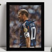 Zinedine Zidane Ingelijste Handtekening – 15 x 10cm In Klassiek Zwart Frame – Gedrukte handtekening – Frans Elftal - Zizou - Juventus - Real Madrid