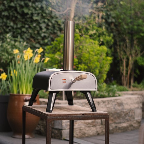 LIVIN' Pizzaoven Pellet - Pizzaovens voor buiten - 12" Pizzaoven - Pizza oven buiten - Pellet Pizza oven - Pizzaoven voor buiten - Pizza Oven Houtgestookte - Pizza Oven Tuin - Inclusief Thermometer - Draagbaar - 55*36*27 CM - RVS - Zwart
